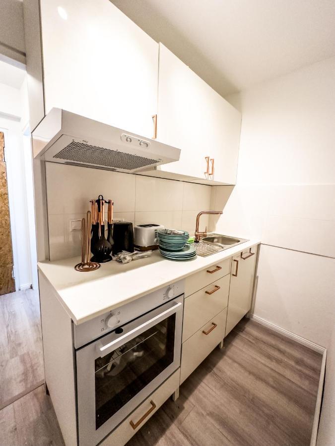 Apartment Fuer 3 Gaeste Mit Kostenlosen Parkplaetzen Und Lift ハノーファー エクステリア 写真
