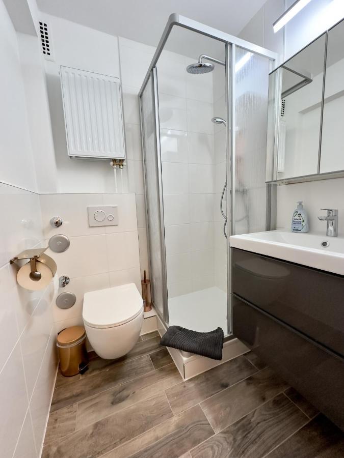 Apartment Fuer 3 Gaeste Mit Kostenlosen Parkplaetzen Und Lift ハノーファー エクステリア 写真